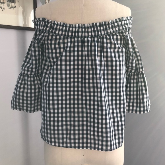 Abercrombie and Fitch Off The Shoulder Poplin Top - Picture 4 of 7